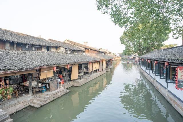 家长会上，几位学霸的父母异口同声：我们是“不讲道理”的